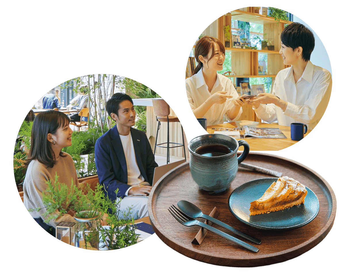 カフェで家づくりについて話す様子とデザート、ドリンク
